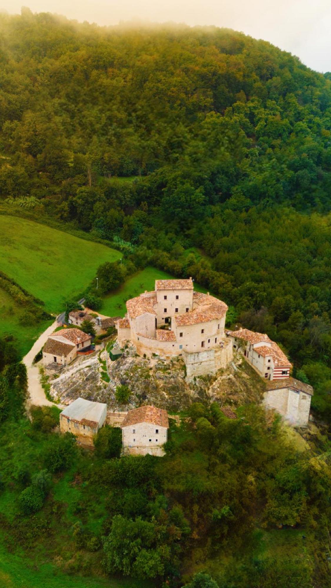 Castel Di Luco Otel Acquasanta Terme Dış mekan fotoğraf