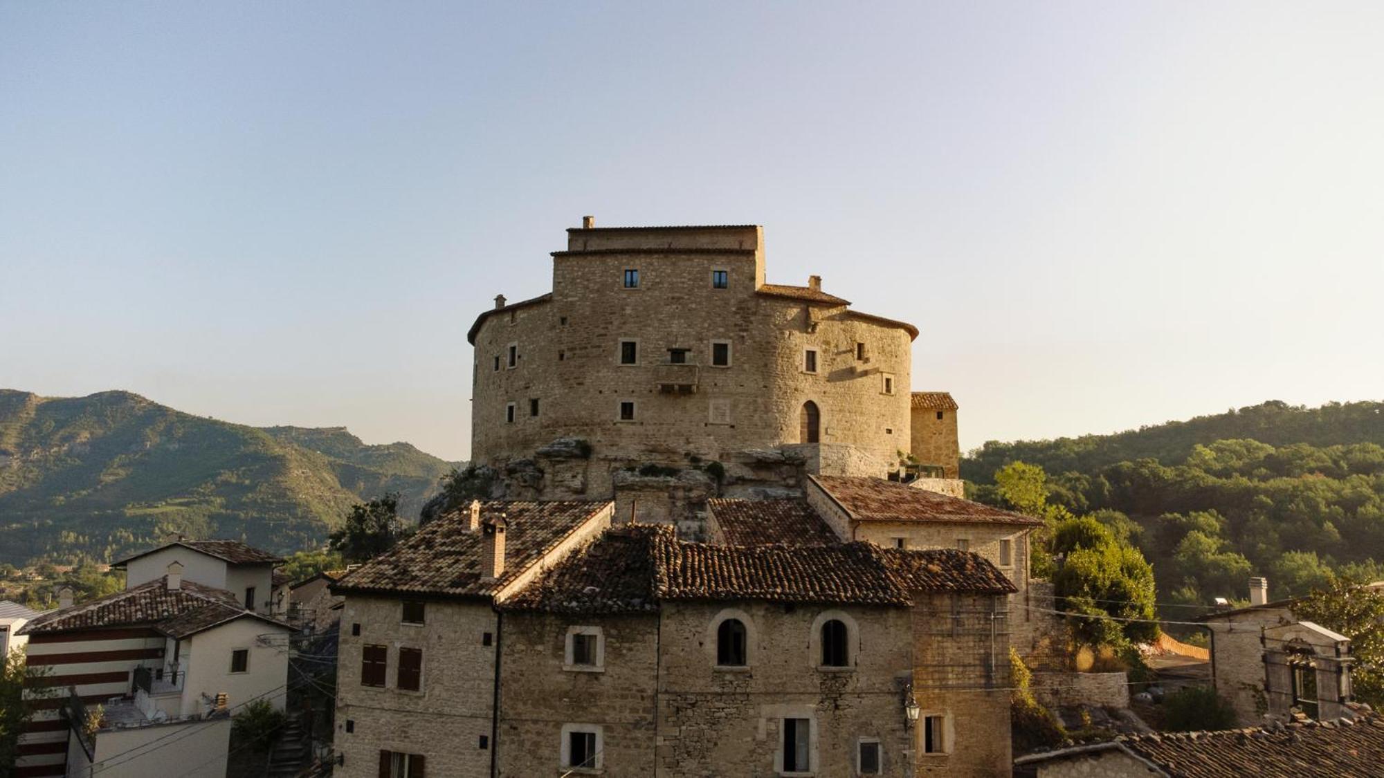 Castel Di Luco Otel Acquasanta Terme Dış mekan fotoğraf