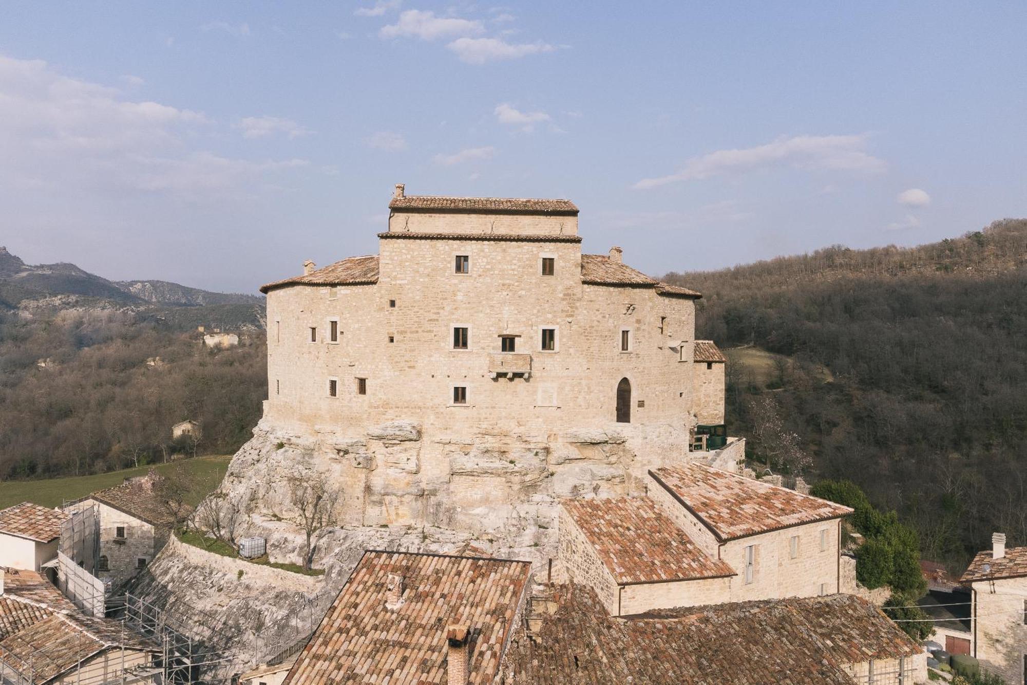Castel Di Luco Otel Acquasanta Terme Dış mekan fotoğraf