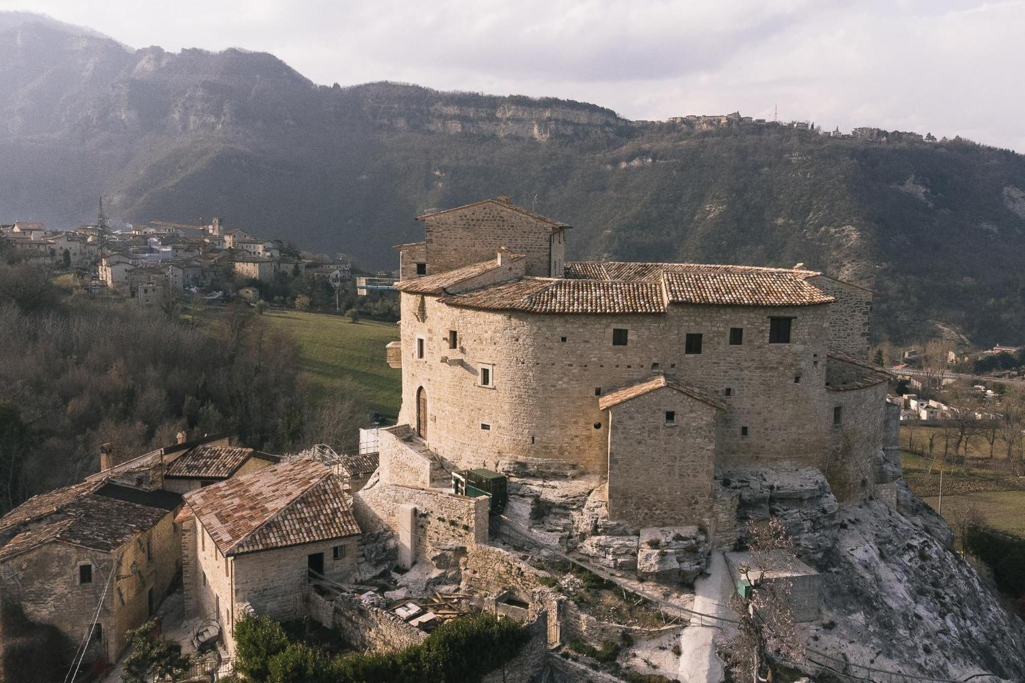Castel Di Luco Otel Acquasanta Terme Dış mekan fotoğraf